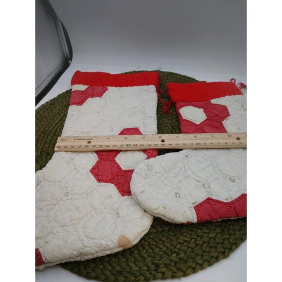 Vintage Handmade Quilted Christmas Stockings Red & White Hexagon Pattern - Picture 4 of 6